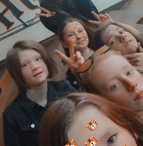 Meet your Posher, Allyson